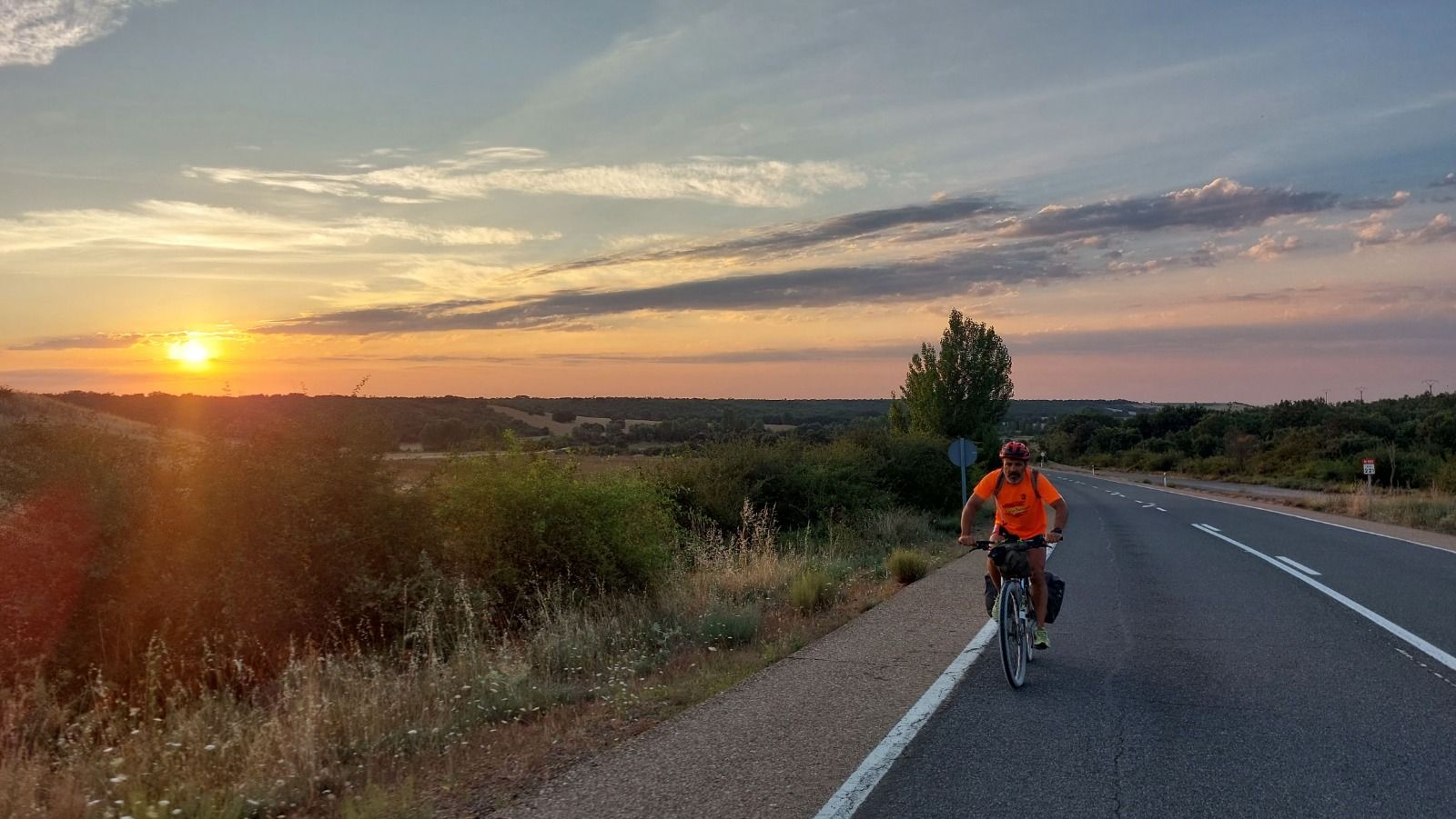 Zonsopgang tijdens fietstocht